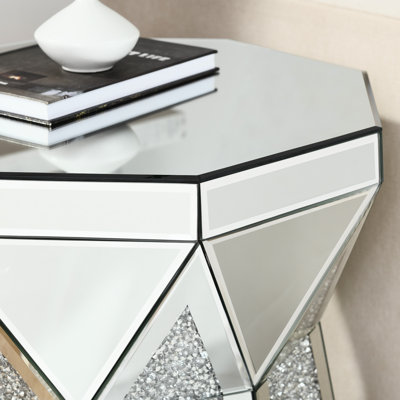 Console basse de 20 pouces avec facettes de miroir, créant un décor de cristal de café carré de luxe scintillant, choix élégant