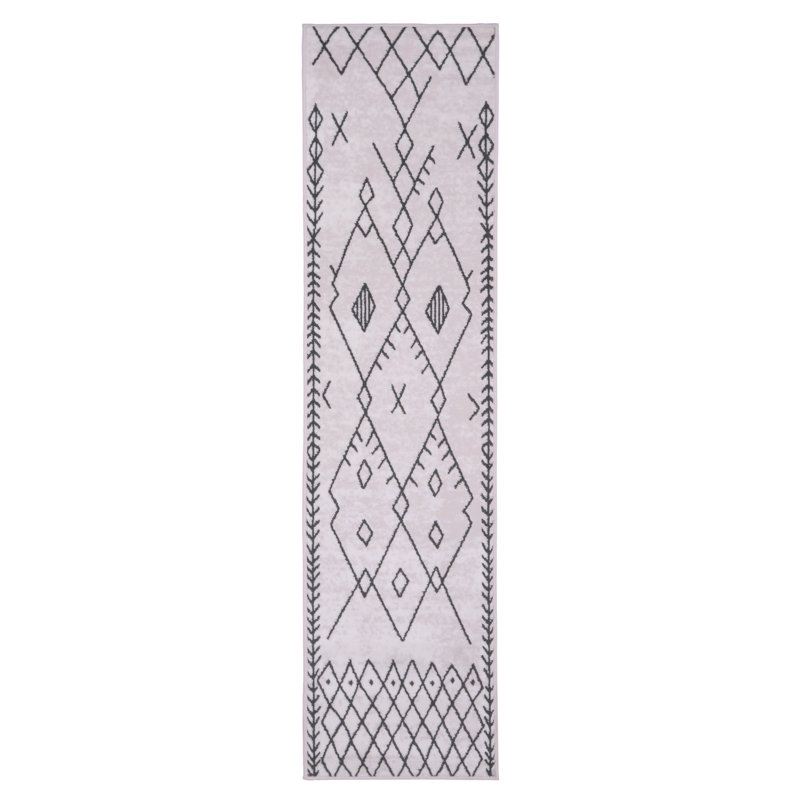 Geometric Indoor Rug, Runner 2' x 8'
