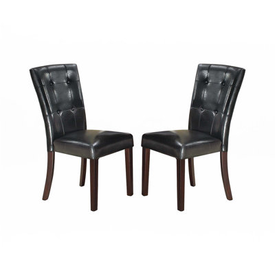Chaise rembourrée en similicuir
