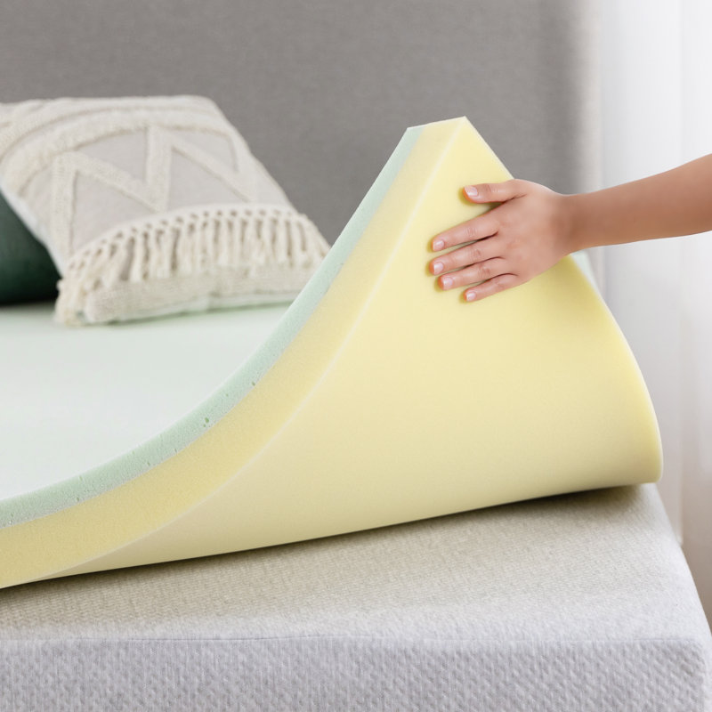 Surmatelas en mousse à mémoire de forme infusée de thé vert Zinus, Très grand, 3"