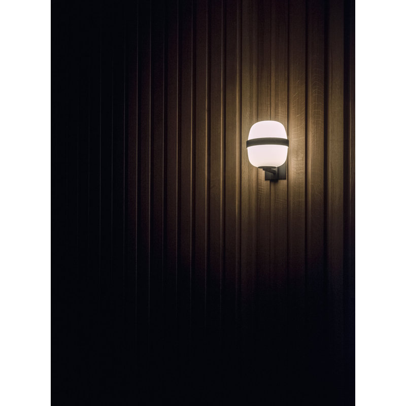 Wally Cestita Wall, Black