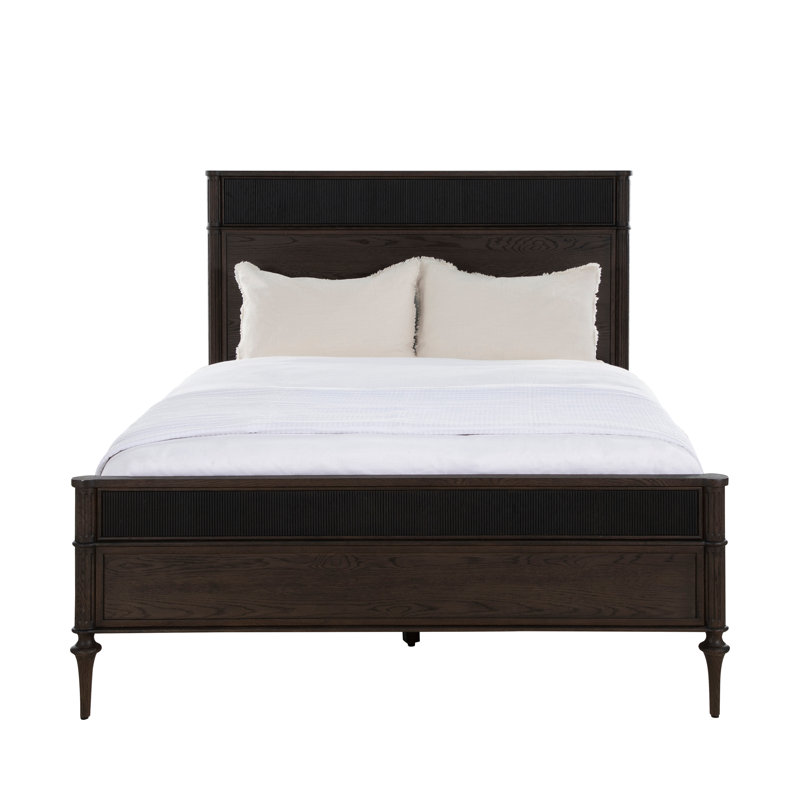 Andrea Bed, Queen