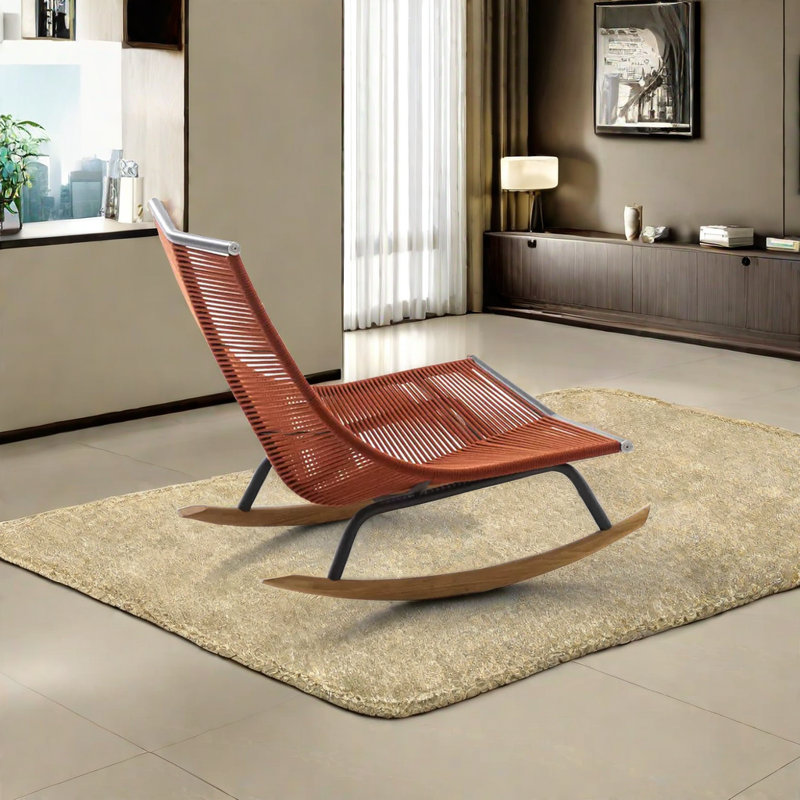 Chaise berçante en rotin