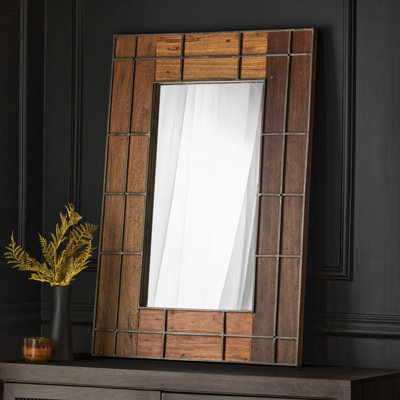 Heritage Elegance: miroir mural classique à cadre en bois