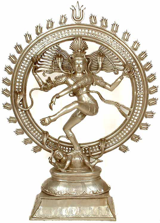 Statue Nataraja dansant sur Apasmara