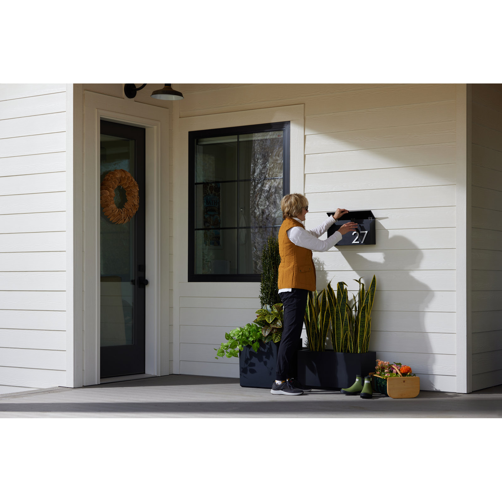 The OG Wall Mounted Steel Mailbox, Black, Silver, Yes