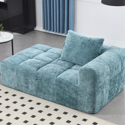 Chaise longue spacieuse en chenille - Rénovation de la surface de vie moderne