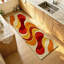Tapis de couloir de cuisine moderne et abstrait, motif de vagues rétro rouge-orange et jaune, long tapis antidérapant pour la cuisine, le couloir, la salle de lavage et le vestibule