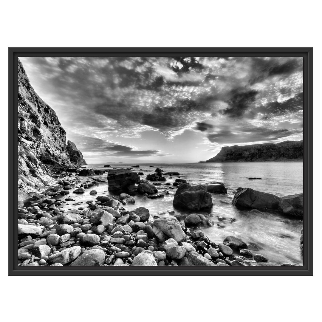 Gerahmtes Wandbild Felsen am Strand