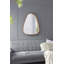 Miroir mural élégant en bois irrégulier de 30 po x 38 po, parfait pour le salon, la salle de bain et le vestibule