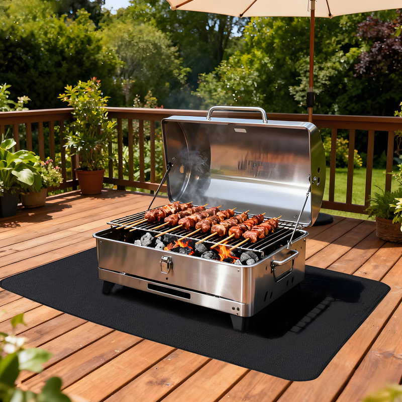 Tapis de barbecue 76 po x 48 po ignifuge, protection de sous-barbecue pour terrasse, résistant à la chaleur 2000 ° F, tapis de barbecue imperméable intérieur / extérieur