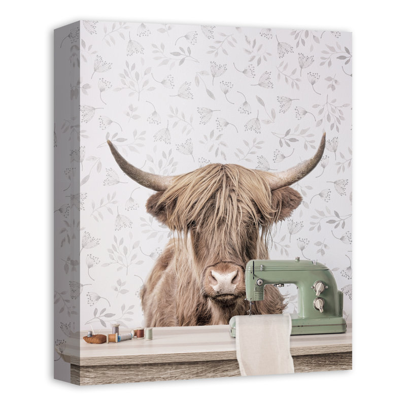 Vache au bureau, impression sur toile, H 14 po x l 11 po