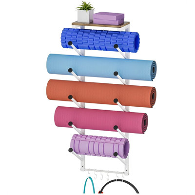 Support de support de tapis de yoga à 5 niveaux avec 6 crochets pour accrocher les bandes de résistance de la courroie de yoga et des rouleaux de mousse, organisateur de tapis de yoga avec tablette flottante pour le rangement à la maison