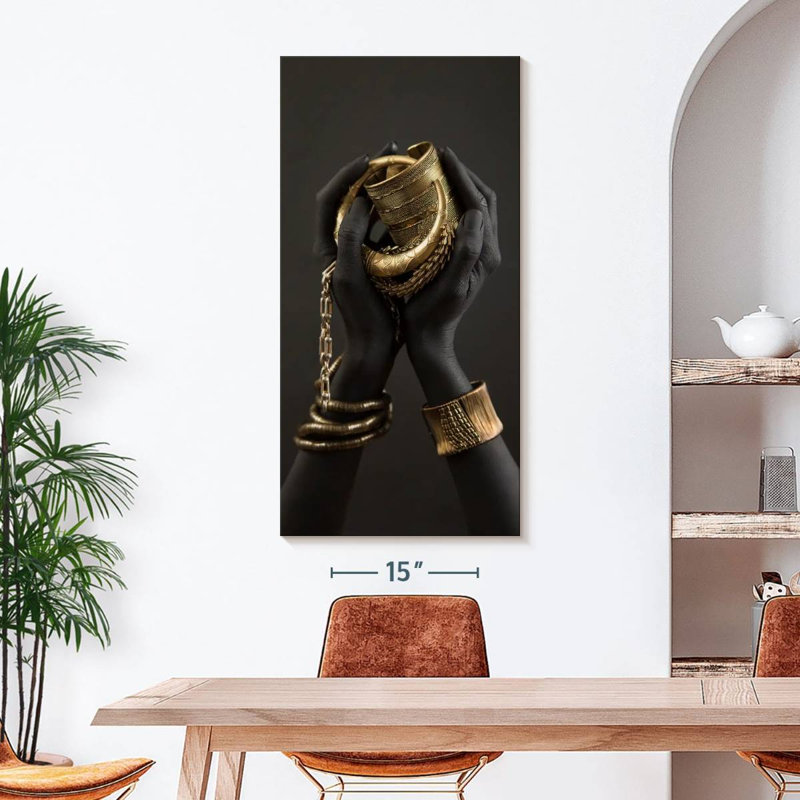 Femme africaine, mains dorées sur toile, H 48 po x l 24 po x P 1,25 po