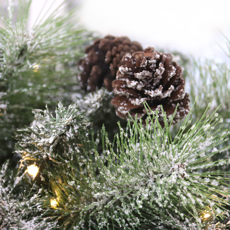 Couronne de Noël artificielle 24 po