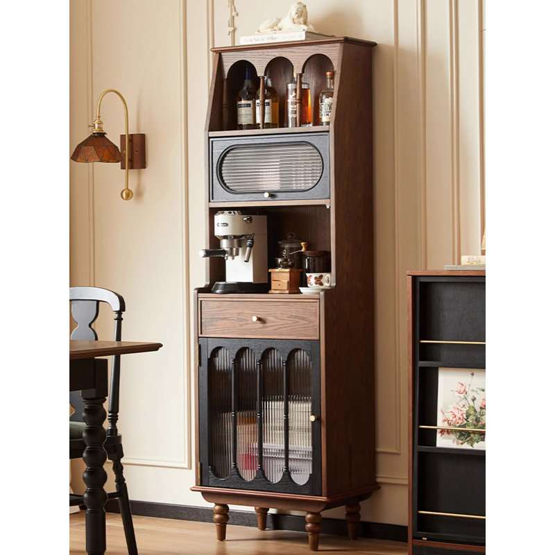 Armoire de rangement française intégrée en bois massif