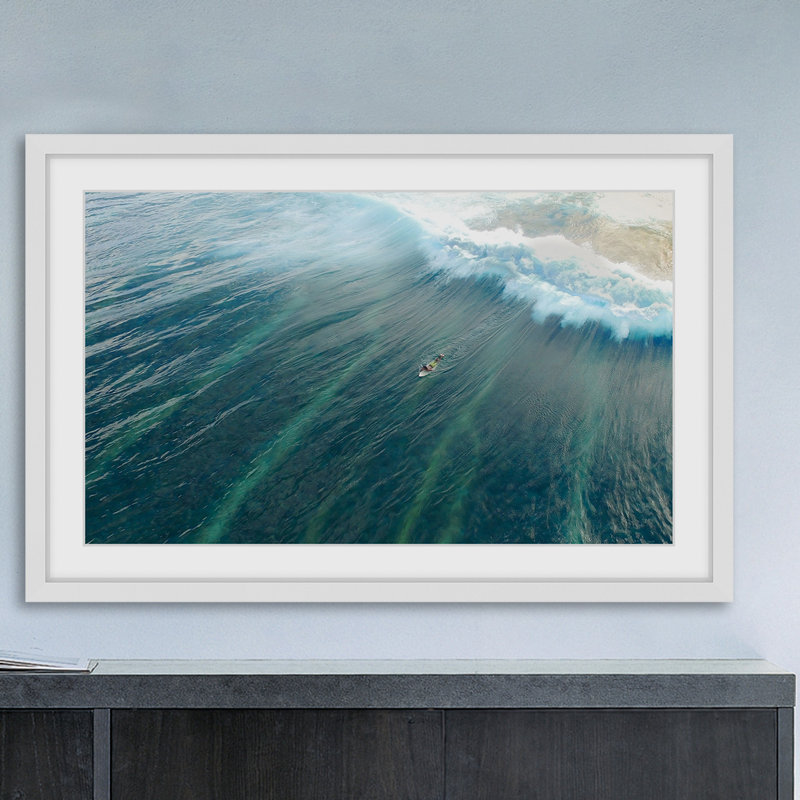 «Majestic Wave» par Hassan Ishan, reproduction d'art encadrée, H 20 po x l 30 po