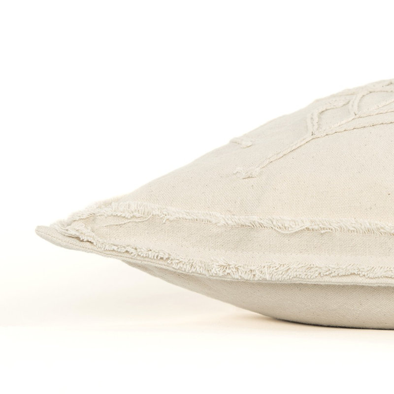 Coussin lombaire beige à motif botanique brodé