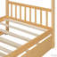 Lit simple en bois avec lit gigogne, idéal pour les chambres d'enfants, encourageant la créativité et maximisant l'utilisation de l'espace-118019964