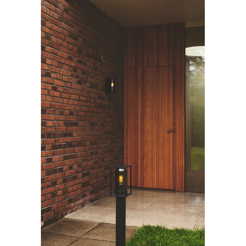 Outdoor Sconce