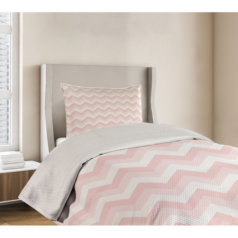 King Size Pink and White Chevron Quilted Bedspread Set