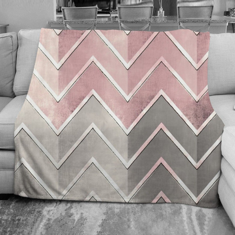 Couverture en molleton à chevrons, L 51 po x L 60 po, Marine / mauve