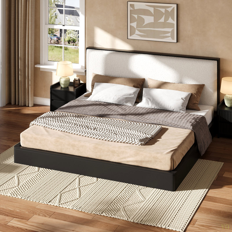 Structure de lit plateforme en bois massif avec tête de lit tapissier bouclée, aucun sommier nécessaire, Grand lit