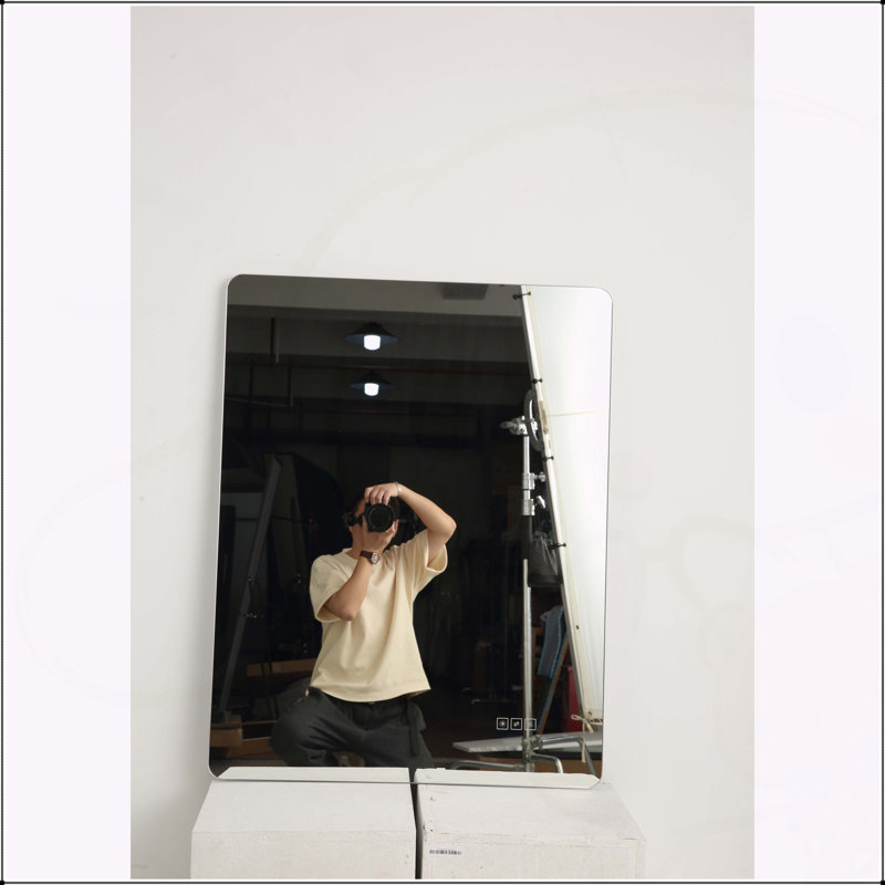 Miroir de salle de bain illuminé avec lumières DEL à double face et fonction antibuée, miroir de meuble-lavabo mural avec couleurs et niveaux de gradation réglables, orientation horizontale / verticale