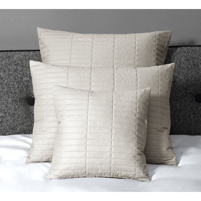 Spoleto Sham, Pearl, King