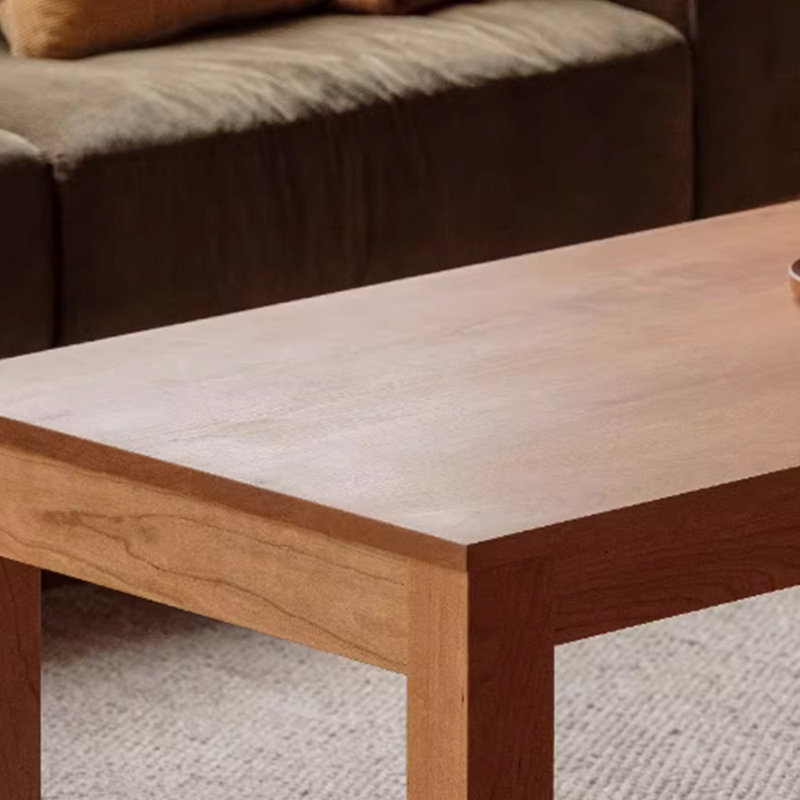 Table à thé en bois massif au design médiéval