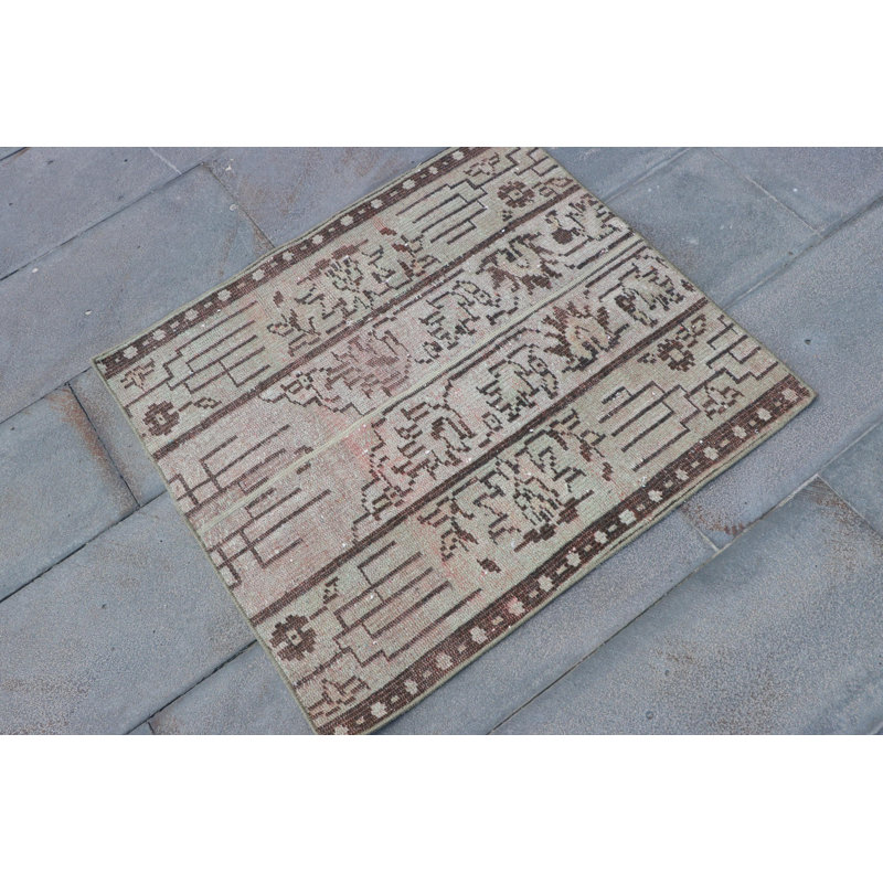 Vintage Turkish Patchwork Rug - Anatolian Green Wool Carpet for Modern Minimalist Entryway