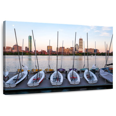 Mehar voiliers amarrés à Boston