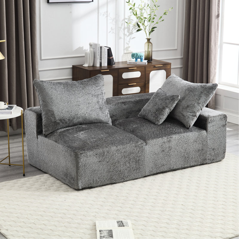 Chenille pour deux, créant une atmosphère confortable et agréable, Gris