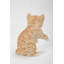 Statue tabby allongé chat playing