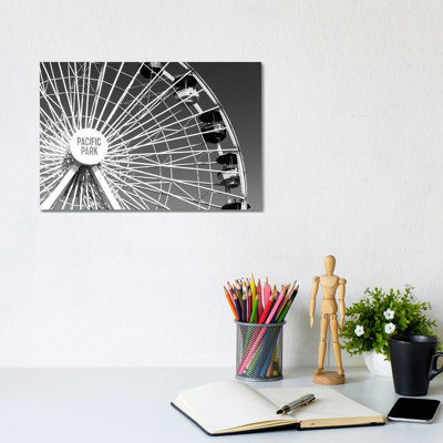 Black California Series - Pacific Wheel Santa Monica - Wrapped Canvas Print