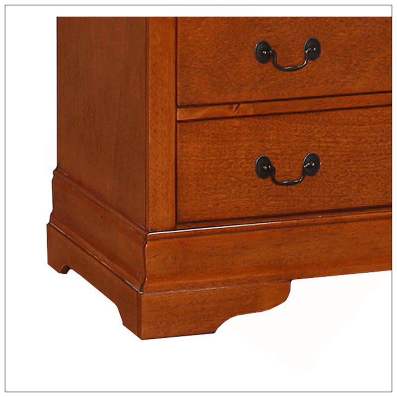 Armoire élégante en chêne pour un rangement intemporel