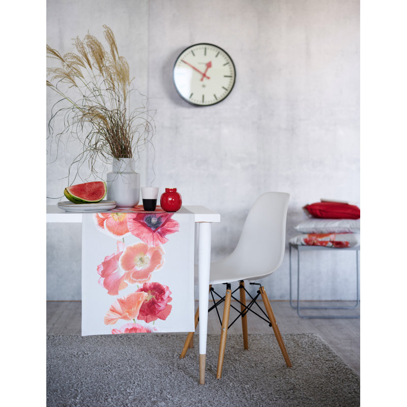Summertime Dining Linens, White
