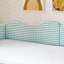 Lit de jour rembourré Gingham avec couchette coulissante, rangement latéral et structure en bois massif pour une utilisation multifonctionnelle dans les chambres d'enfants et d'invités-328520561-328520560