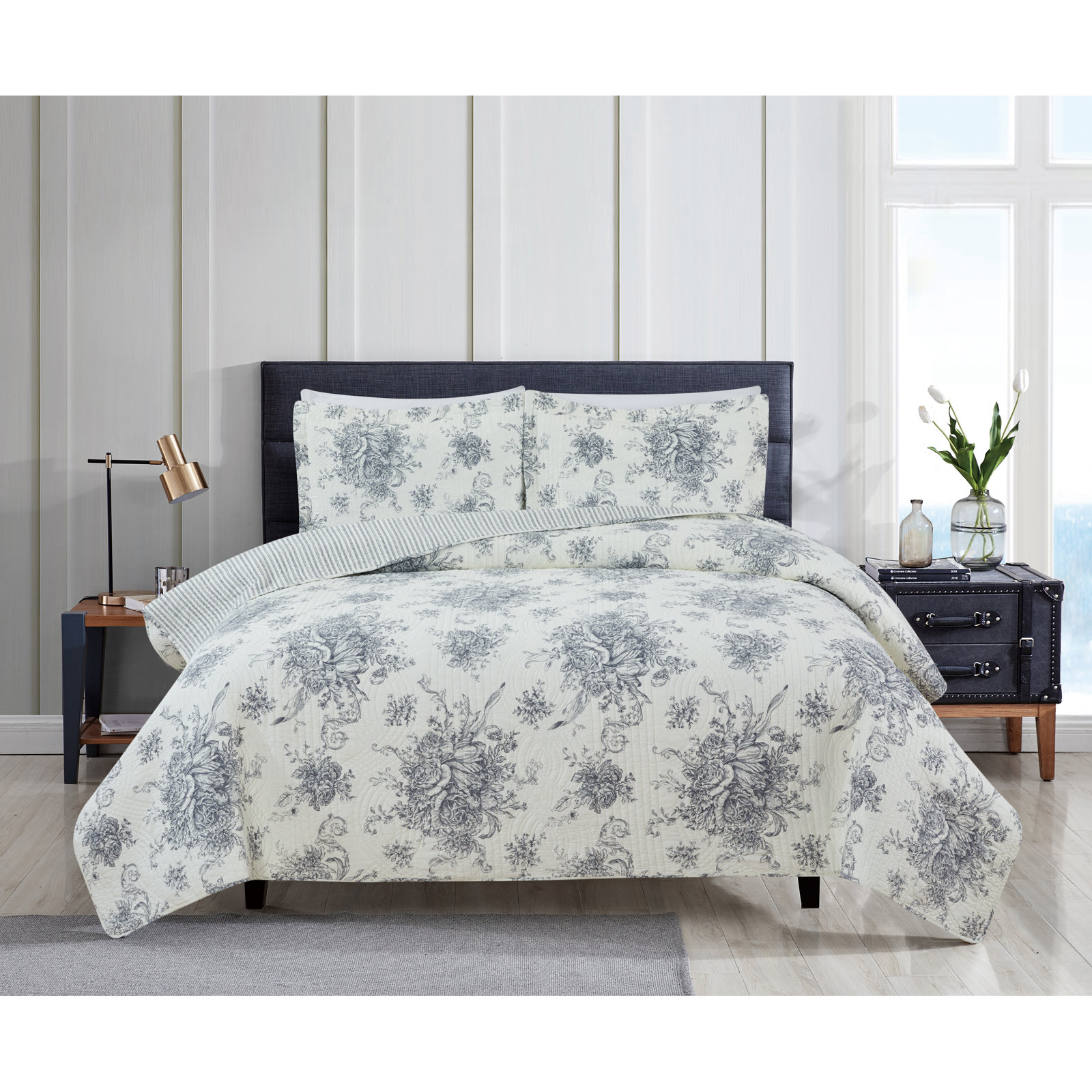 Benedictine Cotton Quilt Set, Full/Queen Quilt + 2 Shams, Gray