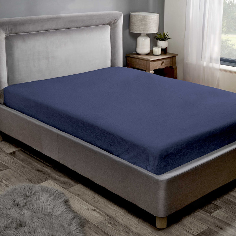 Shruthi Sateen Fitted Sheet, Navy, Double (4'6)