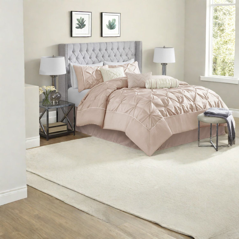 Ensembles de literie luxueux 7 pièces, édredon 100% polyester, conception capitonnée pour les chambres sophistiquées