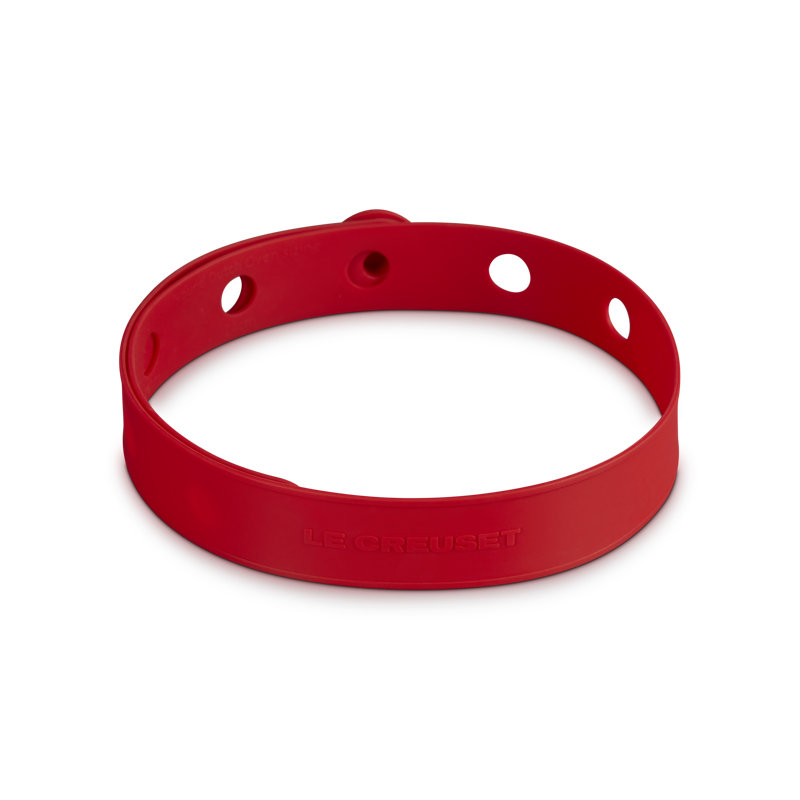 Le Creuset Silicone Travel Latch, Oyster, Red