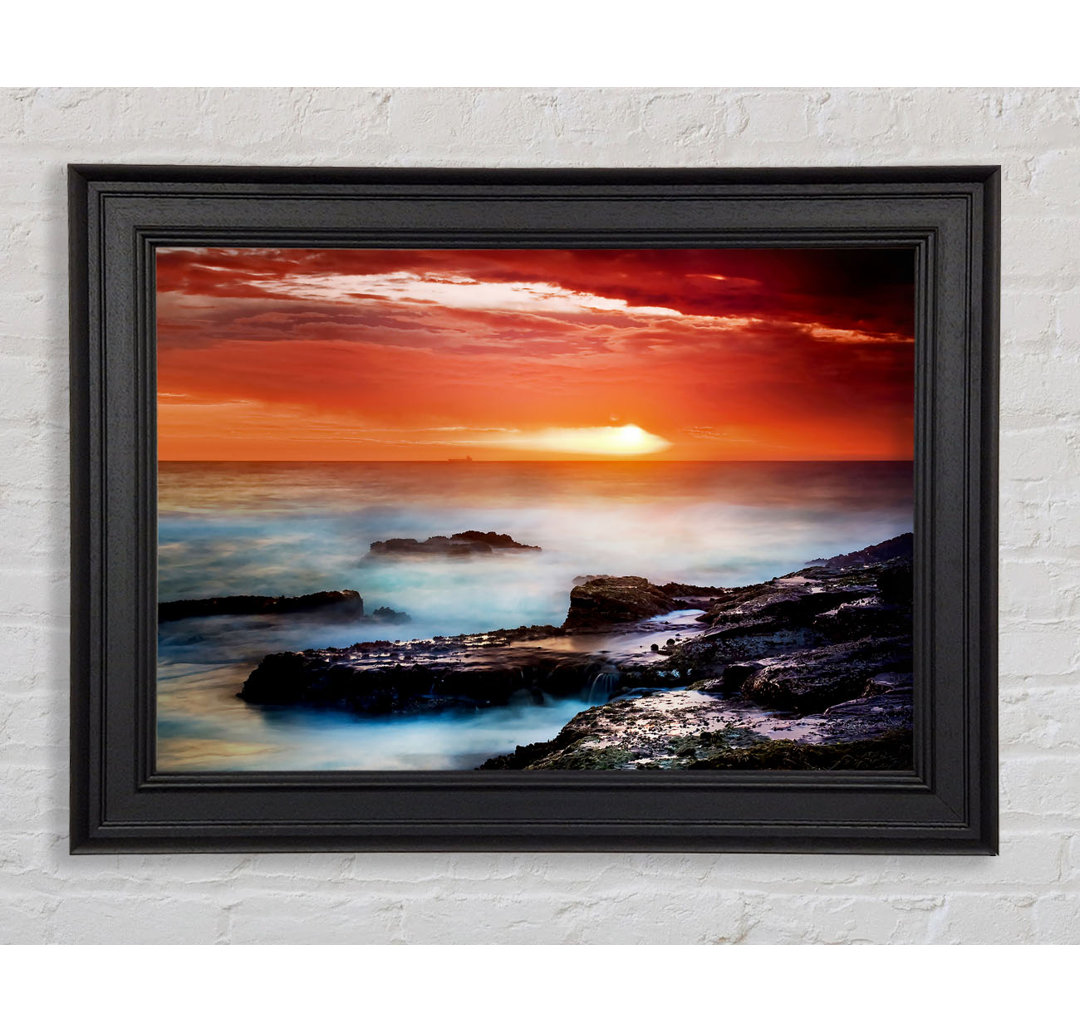 Gerahmtes Leinwandbild Misty Ocean Sunset