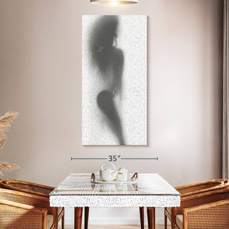Femme sous la douche II, H 54 po x l 27 po