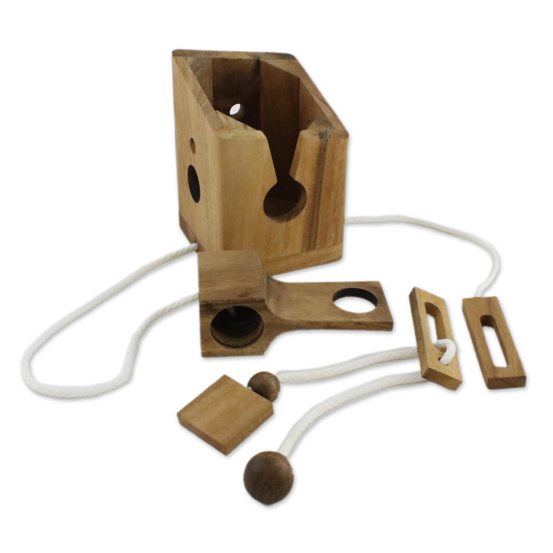 Casse-tête en bois Nerseh