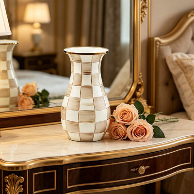 Pattern Enamel Vase - Hand-Painted Pattern Bronze-Edge Farmhouse-Style Decorative Vase. The Steel Base Can Be Used As A Standalone Piece Or For Flower Arrangement. Suitable For Living Room Tables, Dining Tables, Housewarming Parties