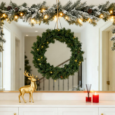 Lighted 27cm Wreath