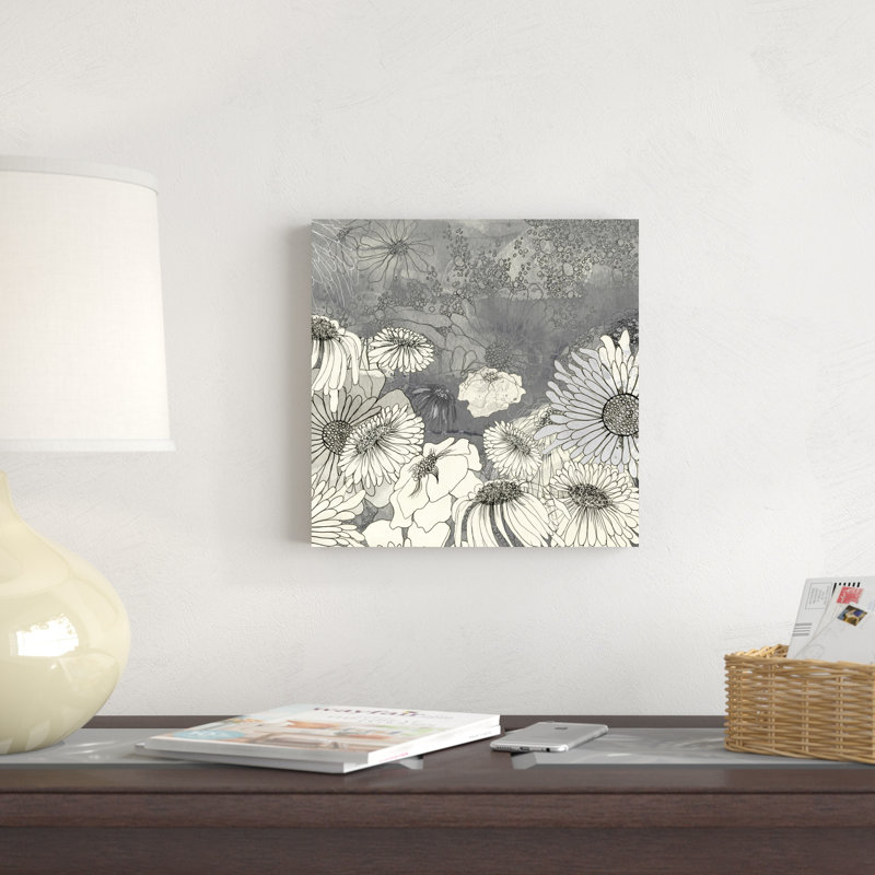 Fleurs sur fond gris I, H 12 po x l 12 po x P 1,25 po