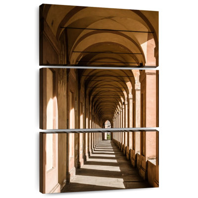 Lilie Portico Di San Luca