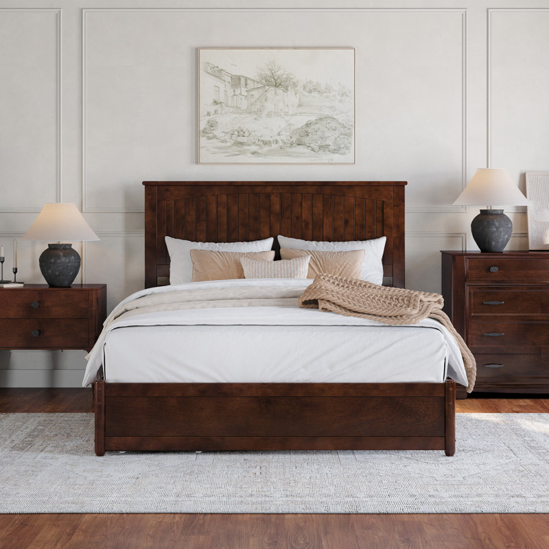 Lamaiyah Solid Wood Platform Bed with Footboard and Storage Drawers, Queen, Walnut